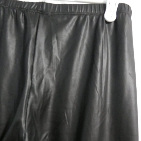 DEVOTED Luxury Apparel, size medium, shiny black stretchable leggings, BNWOT - Picture 10 of 14